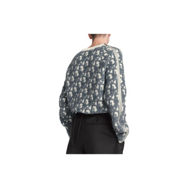 Long-sleeved white sweater